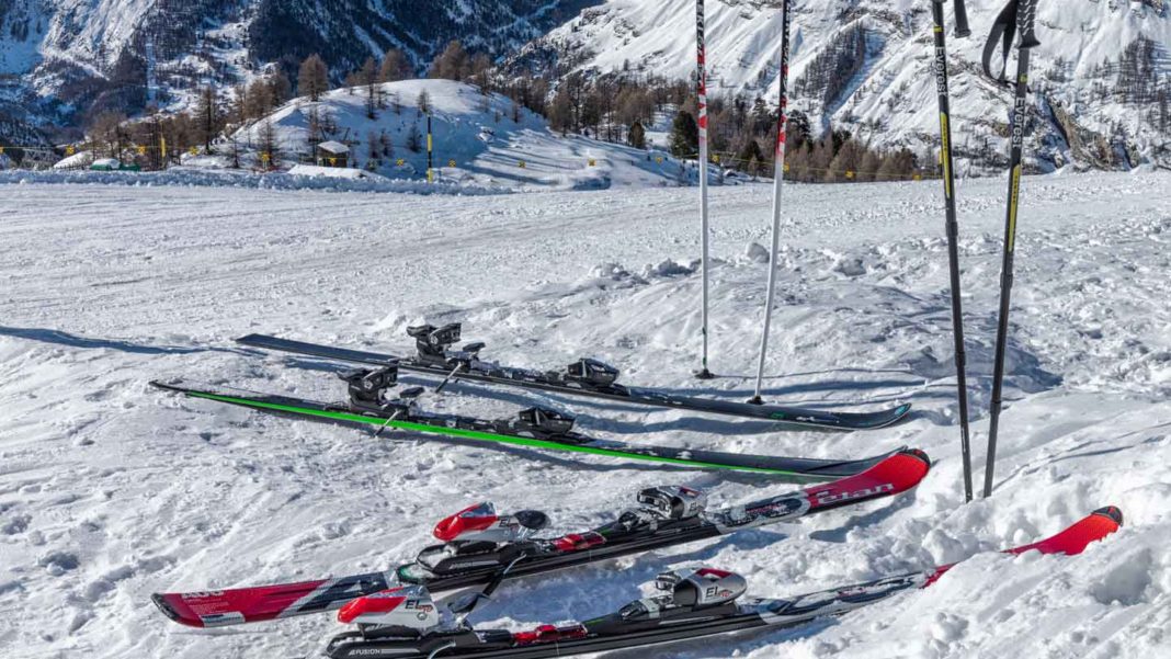 Sell-Ski-Equipment-on-readcrazy