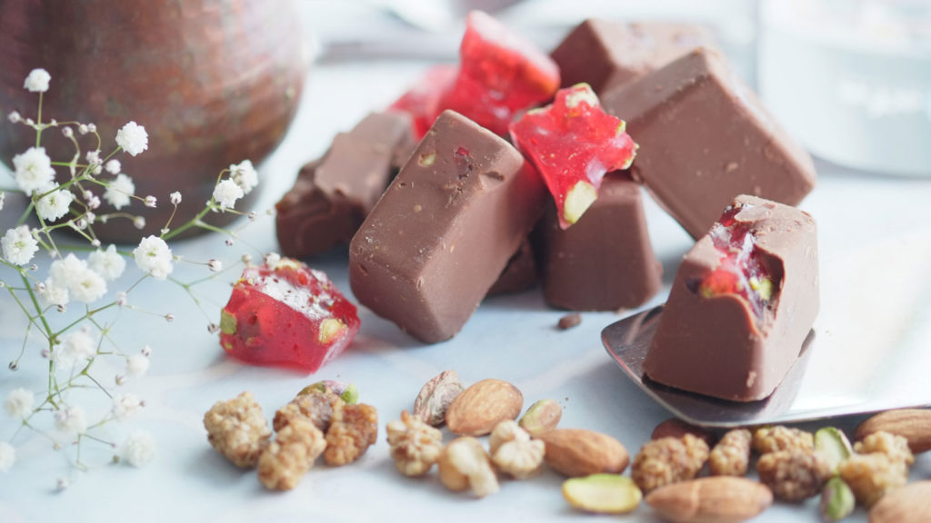 6-Reasons-Why-Every-Woman-Should-Eat-Almond-Toffee-Candies-on-readcrazy