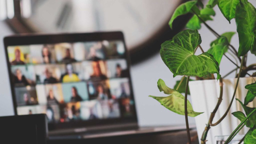 5-Top-Pros-Of-Online-Meetings-Over-Offline-Meetings-on-ReadCrazy