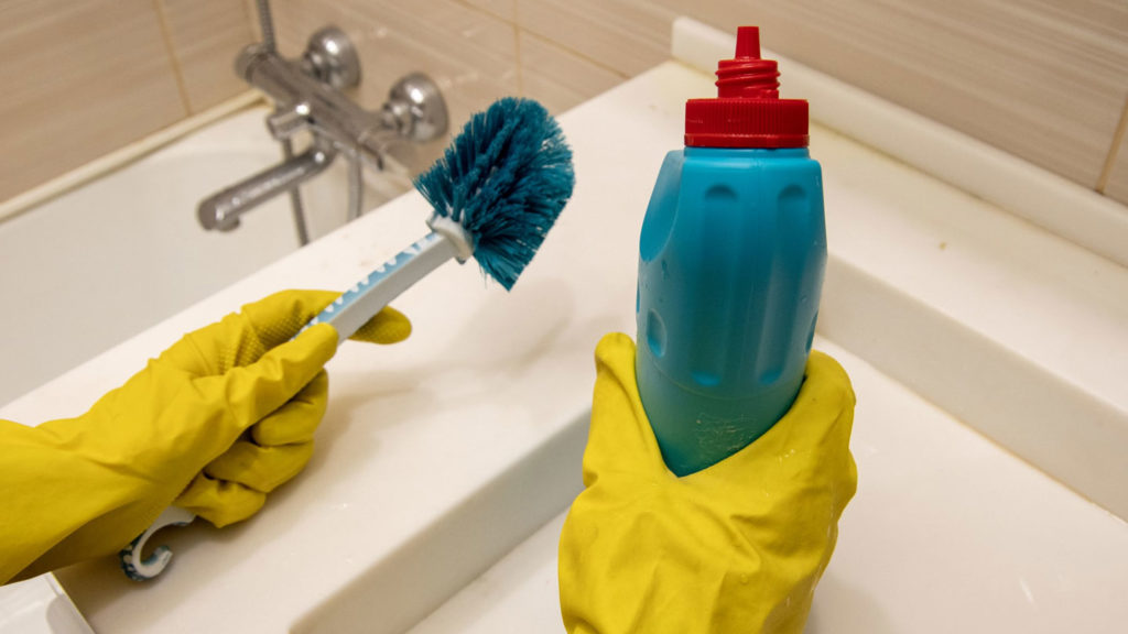 Get-Best-Tips-to-Prevent-and-Remove-the-Bathroom-Mold-on-readcrazy