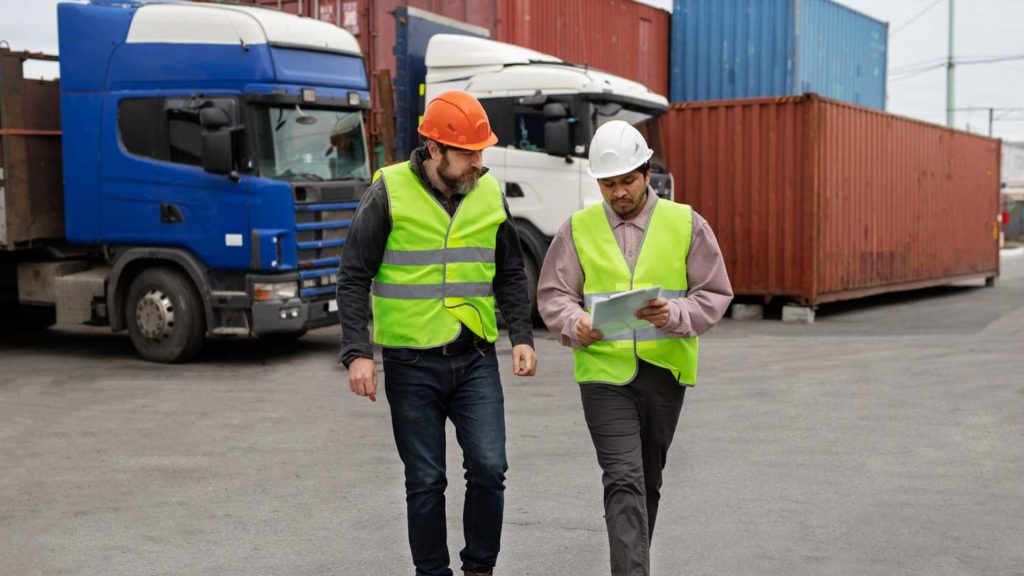 Expert-Guidance-Navigating-The-Complex-World-Of-Trucking-Permits-on-readcrazy