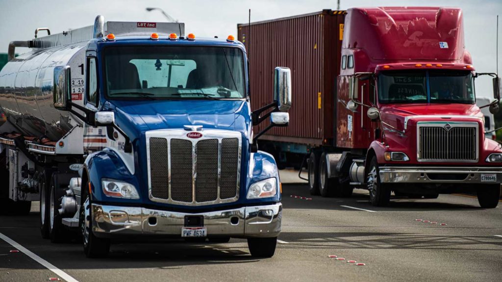 Stay-Legal-Stay-Profitable-The-Magic-Of-Trucking-Permits-on-readcrazy