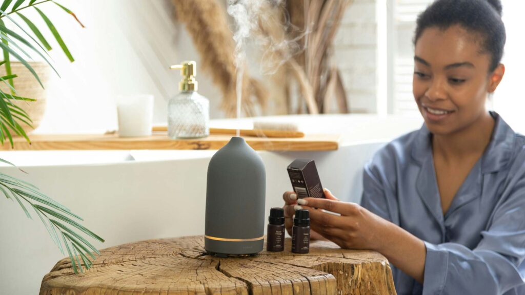 Aroma-Essence-Diffuser-A-Modern-Solution-for-Consistent-Indoor-Fragrance-On-ReadCrazy